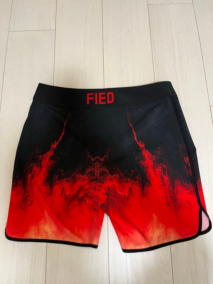 FIEDサーフパンツ　サイズ28