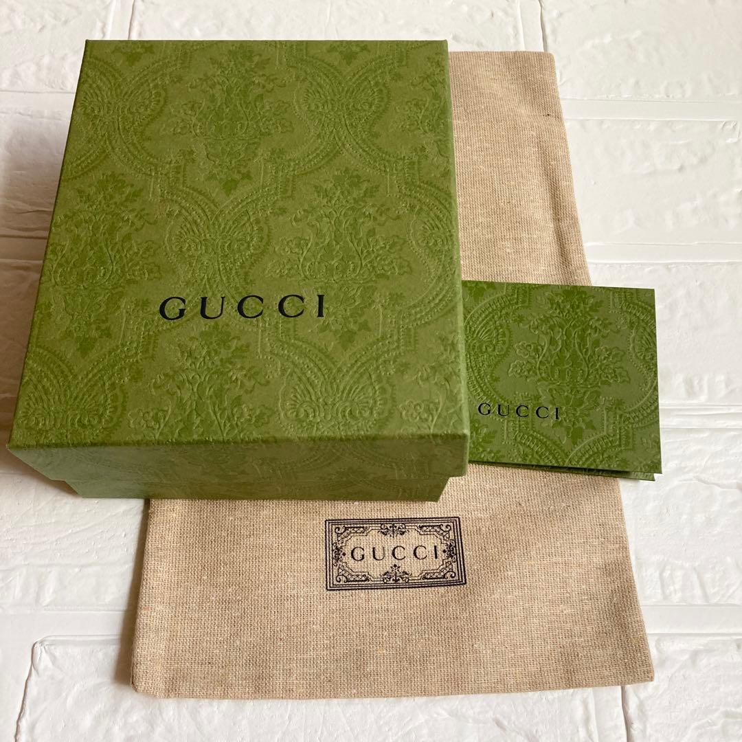 GUCCI　グッチ　GGマーモント　レザー　二つ折り財布　d100160
