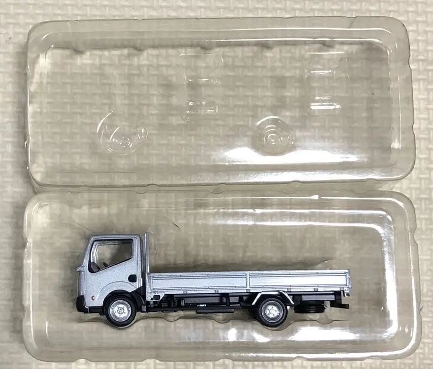 トミカ 日産アトラス