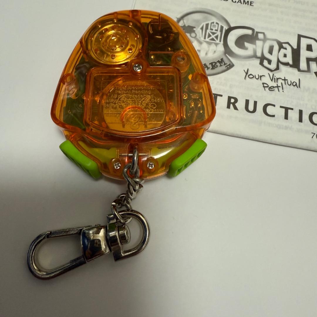 たまごっち　Giga Pets Plus giga farm 牧場　育成ゲーム