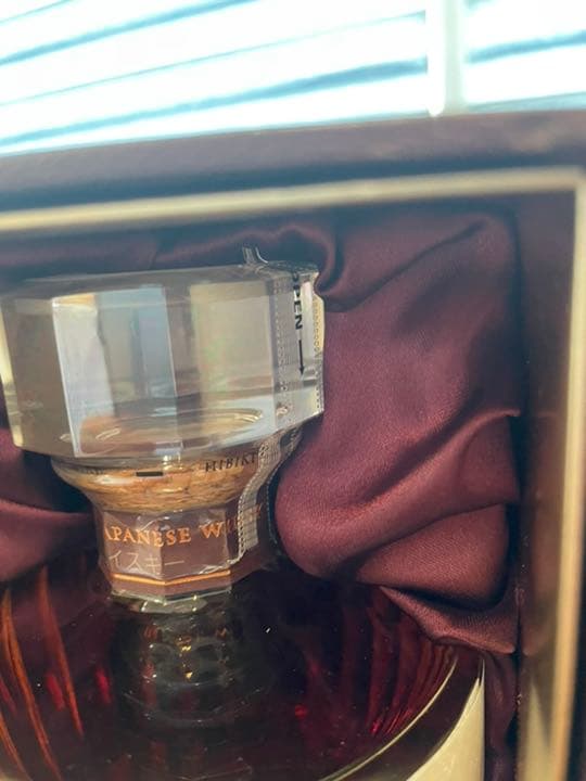 響　30年　新品　サントリー　ウイスキー　送料無料