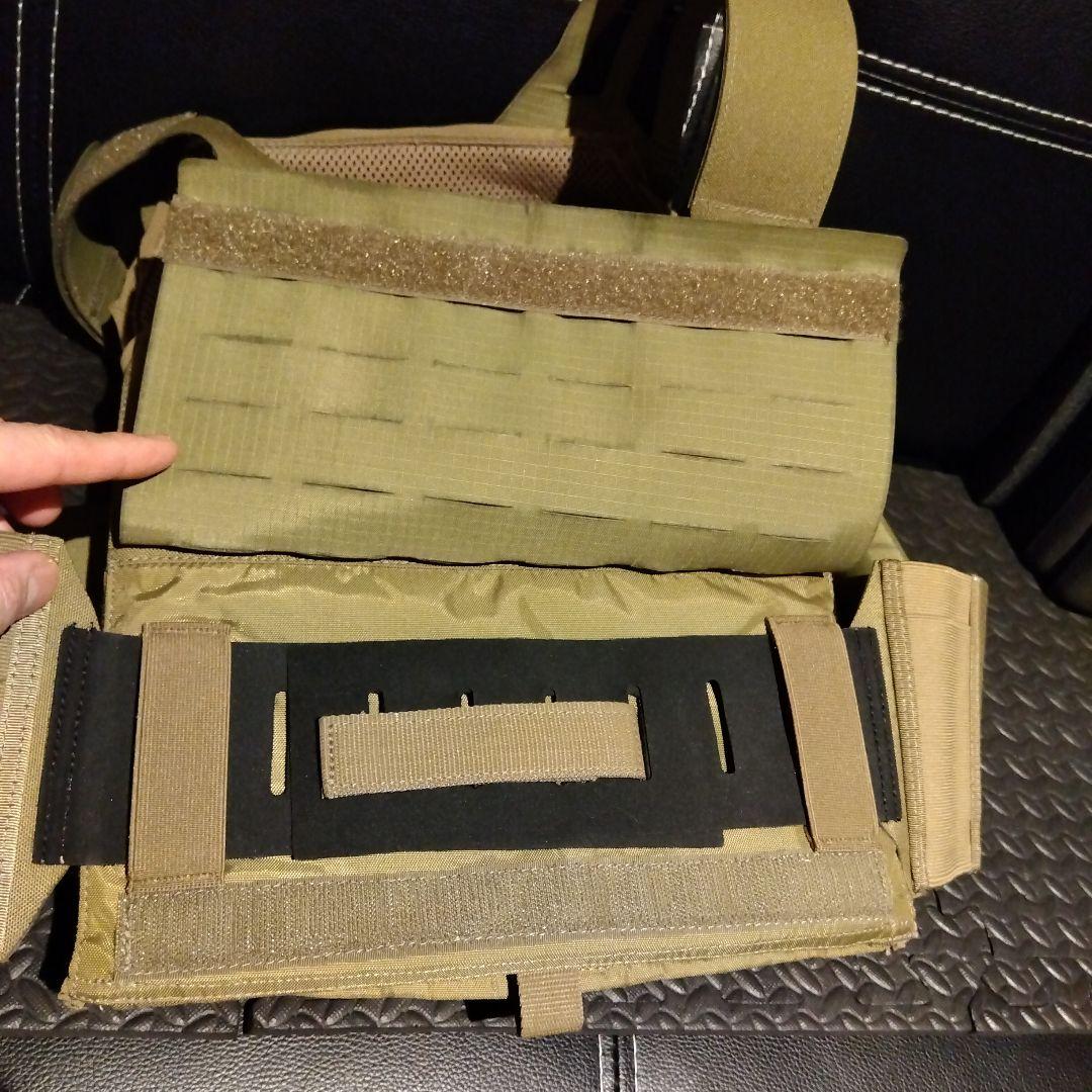 タスマニアンタイガー プレートキャリア　カーキ