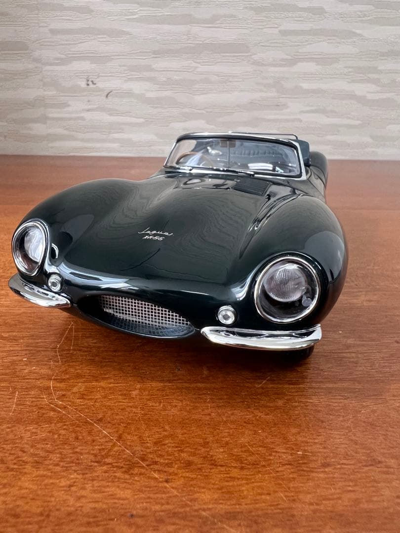 No470ミニカー1/18 AUTO art JAGUAR XKSS
