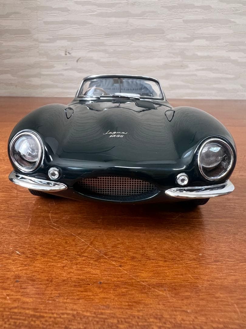 No470ミニカー1/18 AUTO art JAGUAR XKSS