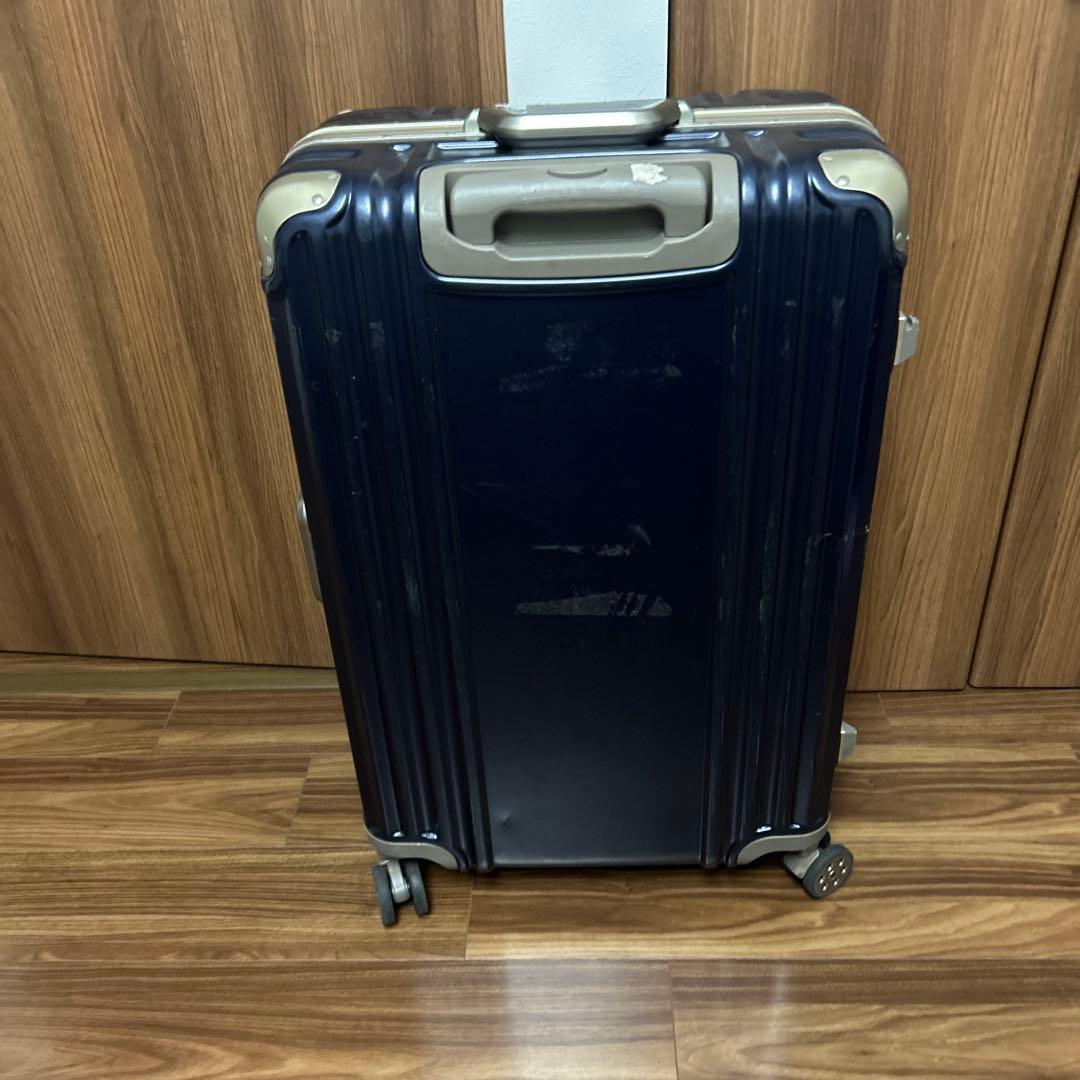 ネイビー 中型キャリーケース 4輪