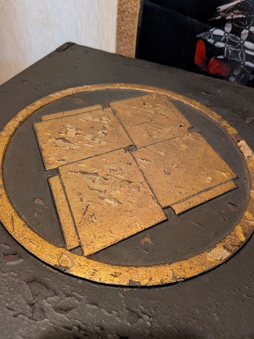 江戸時代前期変形四ツ菱御家紋入り甲冑用鎧櫃リペア扱いジャンク武具本歌難有り当時物