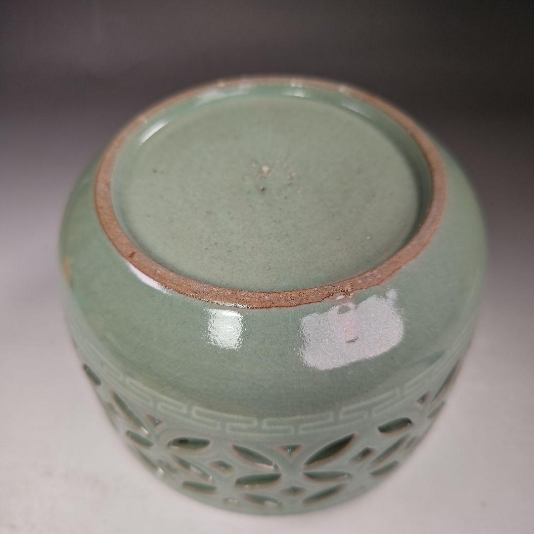 イ631 水指『久田宗也（尋牛斎）極箱』『廣州窯　青磁七宝透し　平水指』茶道具