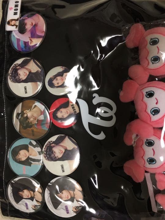 TWICE モモ 缶バッジ うちわ トレカ