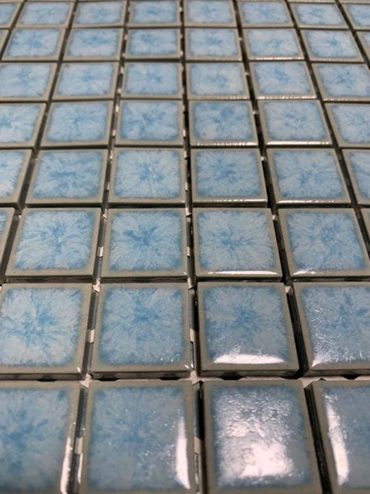 モザイクタイル　水色　陶器　25センチ角シート　　22枚