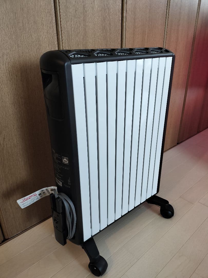 DeLonghi 電気ヒーター キャスター付き