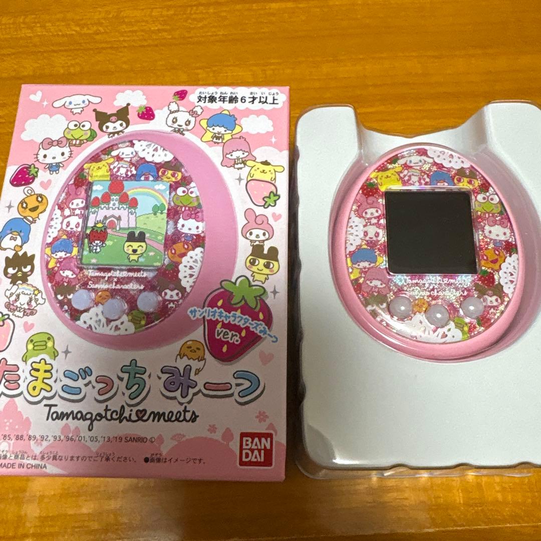 BANDAI たまごっちみーつ　サンリオキャラクターズ ピンク