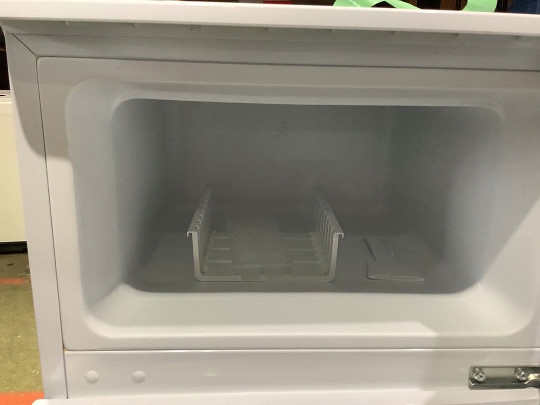 【小さめ】アイリスオーヤマ 2ドア冷蔵庫 IRSD-9B-W 90L 20年製