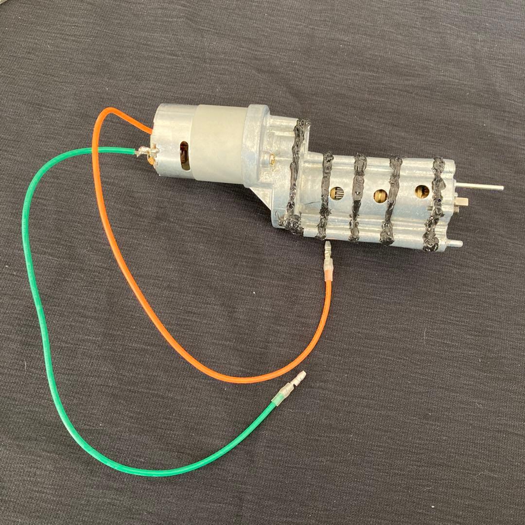 【送料無料匿名配送】タミヤ トヨタハイラックス 4WD（KIT NO.5848）