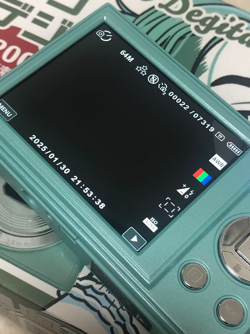 コンデジ　コンパクトデジタルカメラ ドン・キホーテ64GBカード付き