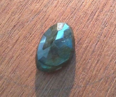 高品質　ラブラドライト　多面カット　ルース