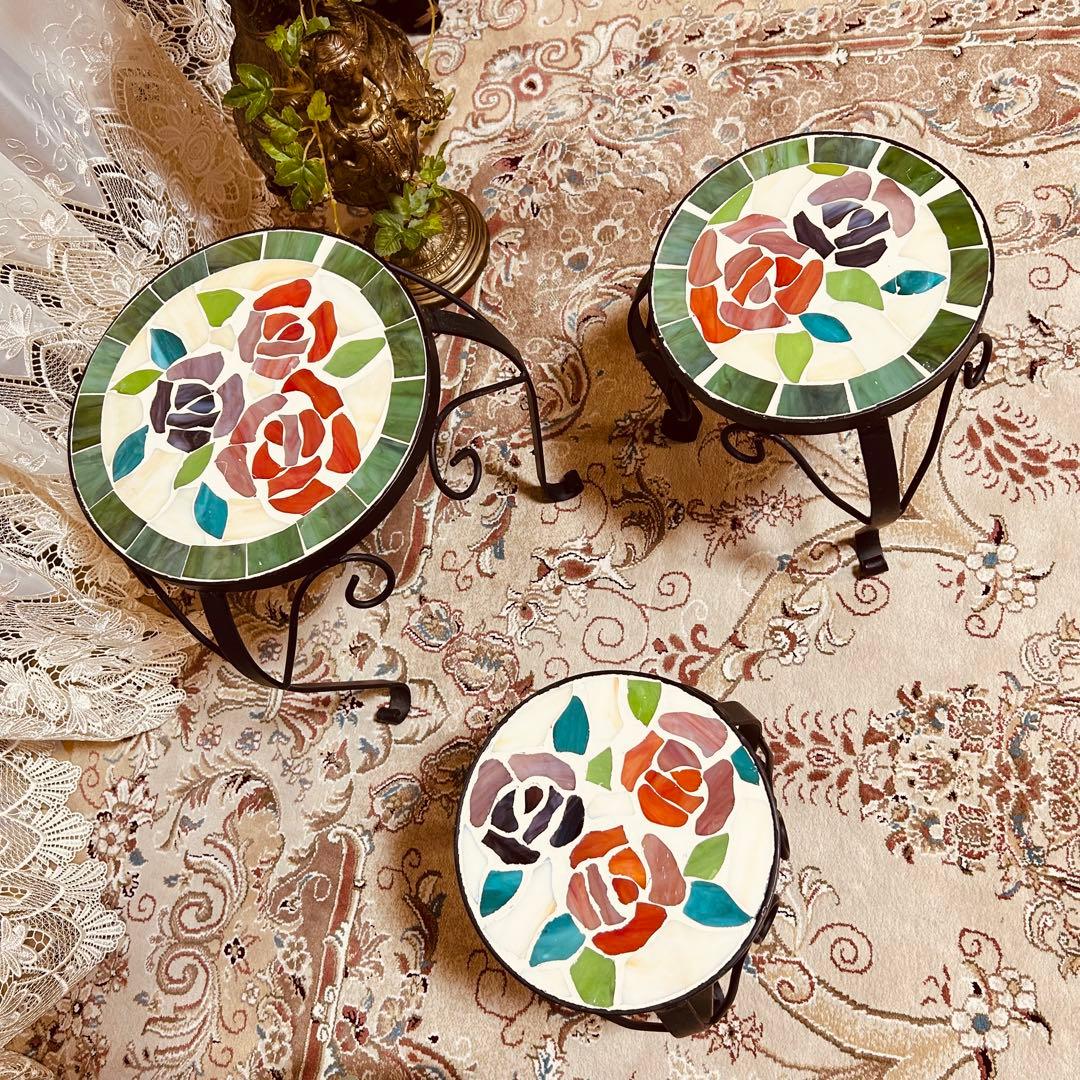 アンティーク 英国調　薔薇タイル　アイアン　花台　飾り棚　サイドテーブル　家具