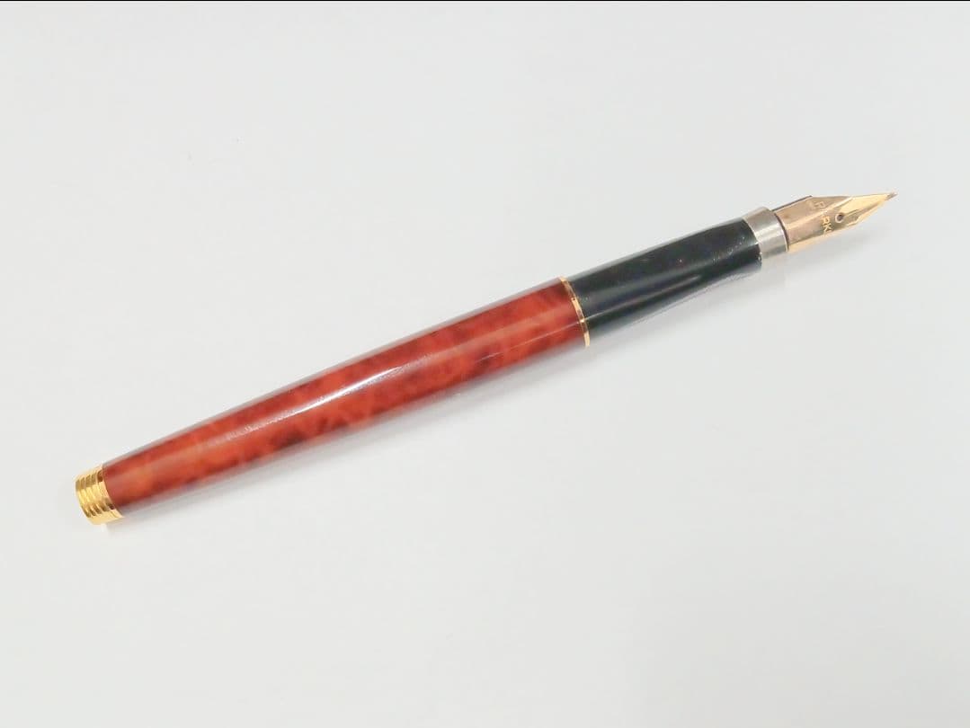 パーカー（Parker）ブラウンマーブル模様　万年筆とボールペンのセット