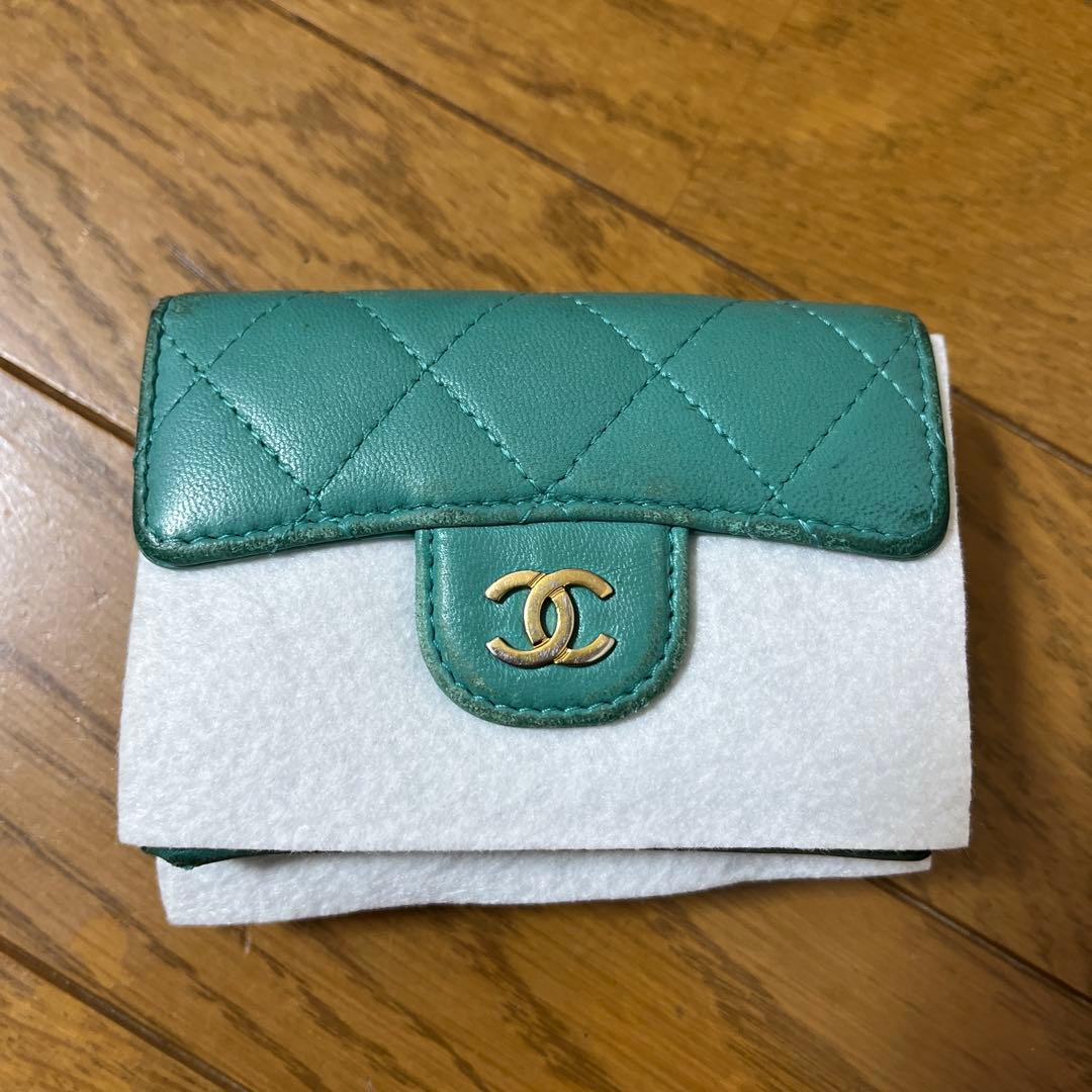 CHANEL ミントグリーン 三つ折り財布