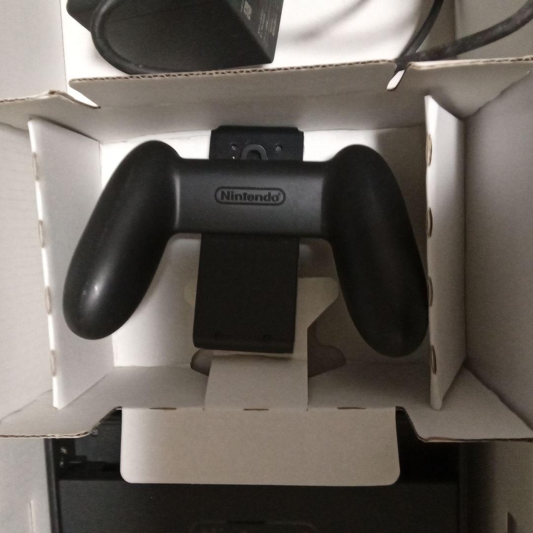 Nintendo Switch 本体 赤/青 充電器付き　スイッチ旧型