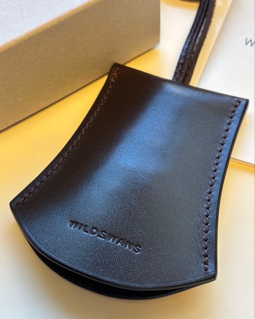 ワイルドスワンズ/キーホルダー/レザー/クロシェット/ストラップ/箱付/未使用