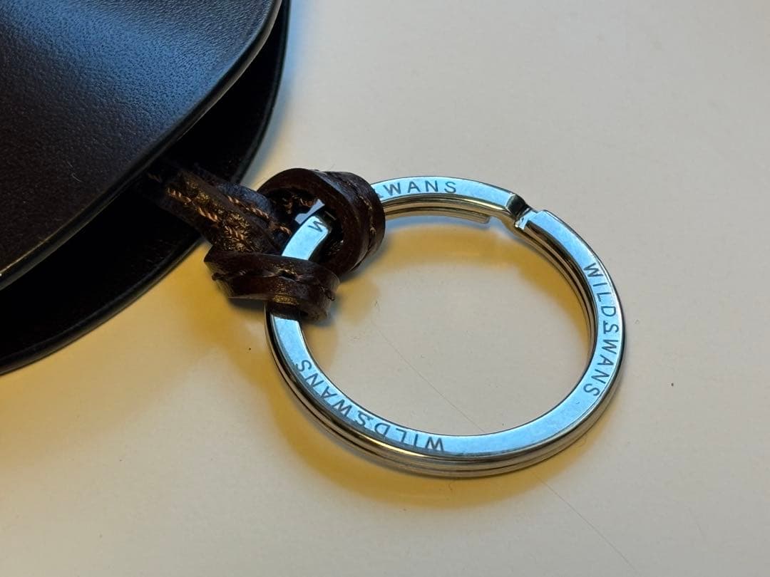 ワイルドスワンズ/キーホルダー/レザー/クロシェット/ストラップ/箱付/未使用