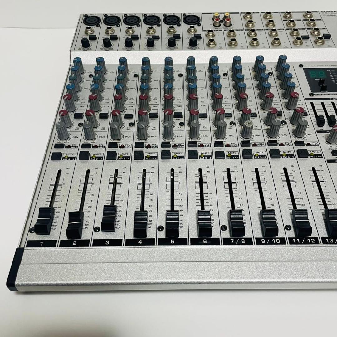 希少　 ジャンク扱い　BEHRINGER 　mx1804x EURORACK