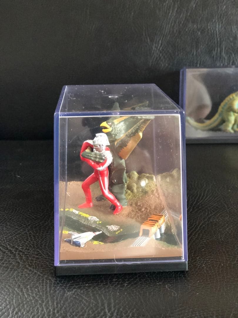 大怪獣シリーズ　どくろ怪獣レッドキング　再生怪獣ギエロン星獣　ジオラマ