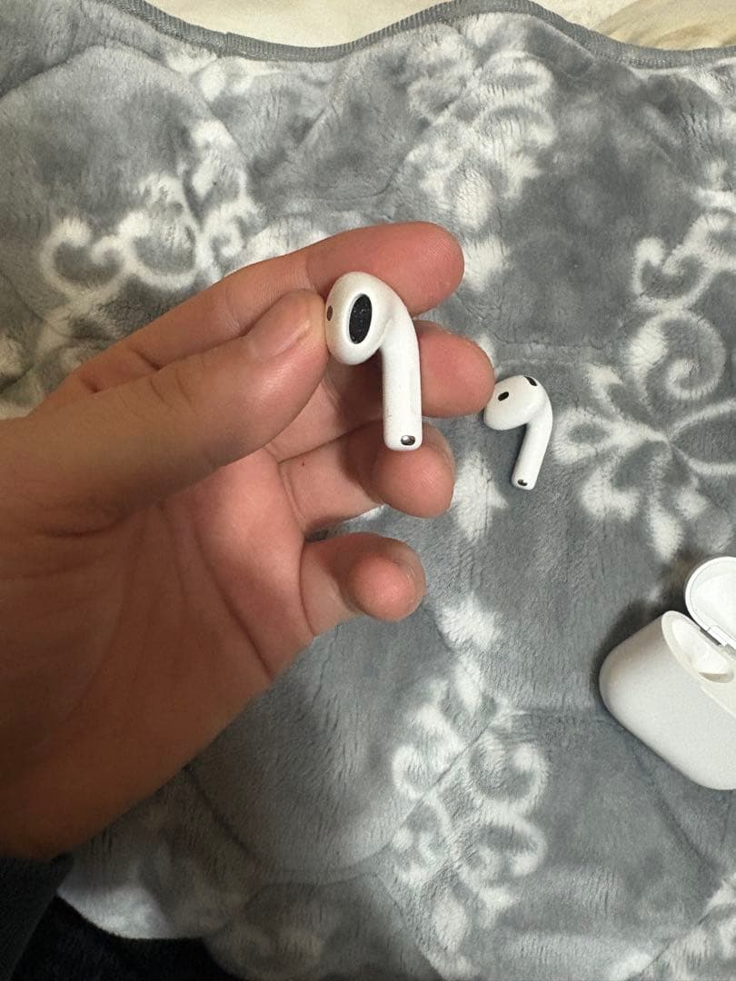 AirPods4 A3050 ノイズキャンセリングなし