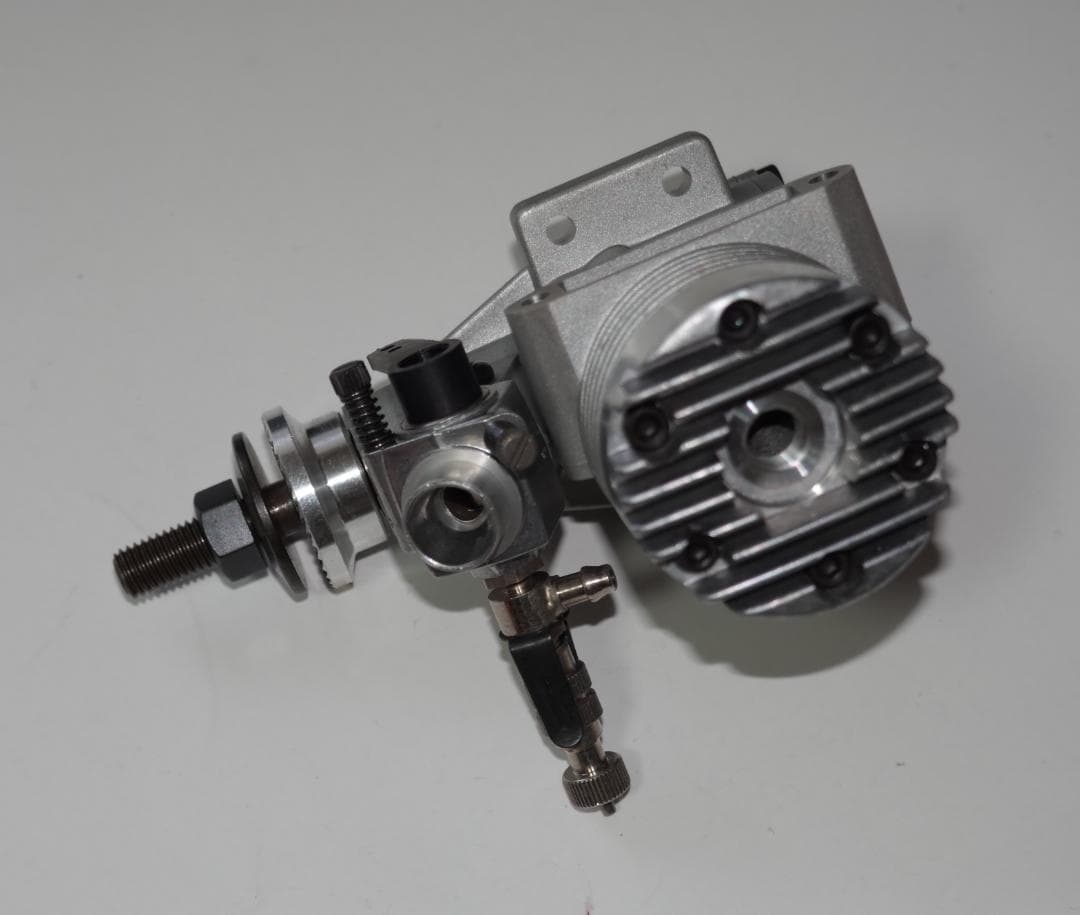 O.S. MAX 25FP　エンジン　新品・未使用・美品