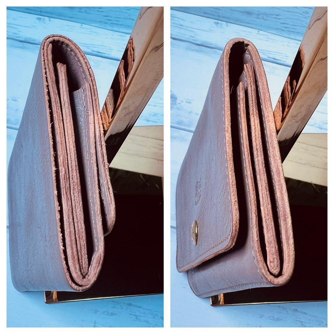 【希少　高級感漂う美しい本革】　IL BISONTE　二つ折り財布　バイソン刻印