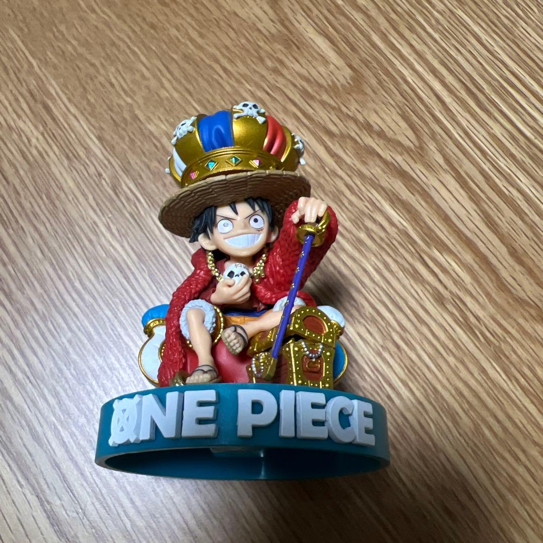 ONE PIECE BaseShop ルフィ フィギュア