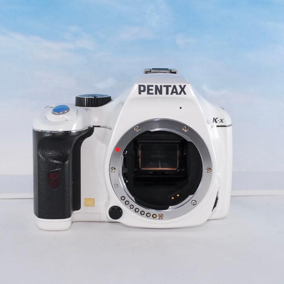 ❤️PENTAX K-x ❤️ホワイト レンズキット リチウム電池付 動作確認済✨