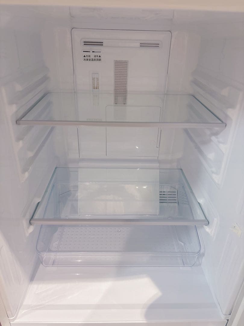 【愛知直接引取・超美品】1人用冷蔵庫 SHARP冷凍冷蔵庫 白 取説・卵収納付