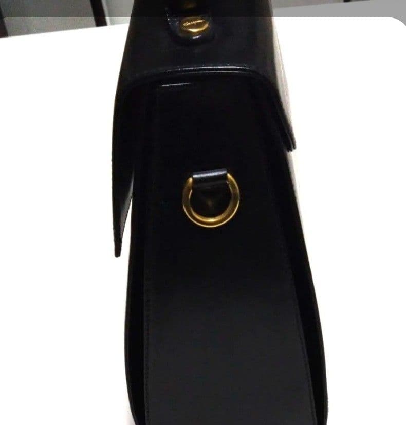 美品ferragamo バッグ