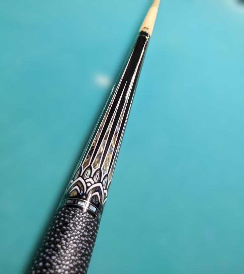 【j flowers上位モデル023F】美品ビリヤードキュー☆ラジアル★HOWX