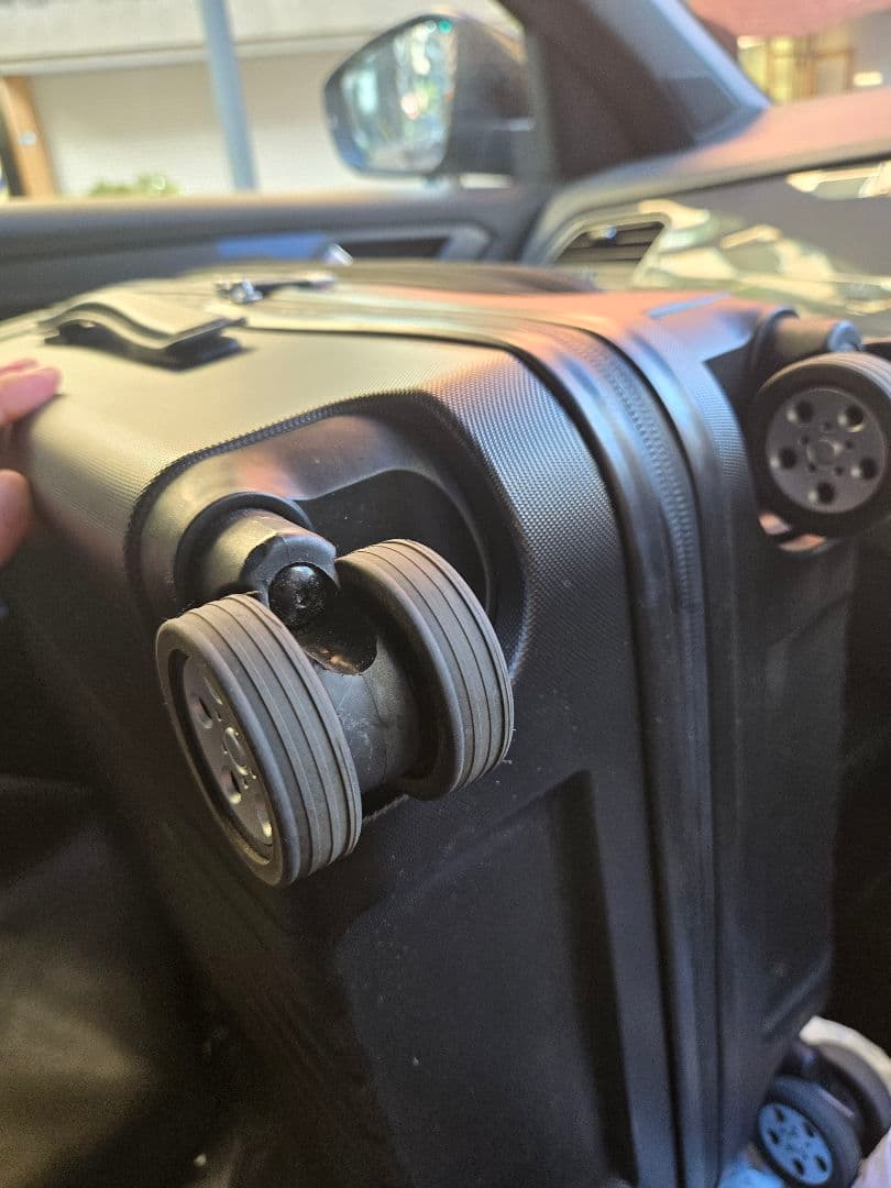 最終値引き　MONTBLANC ブラック キャリーケース