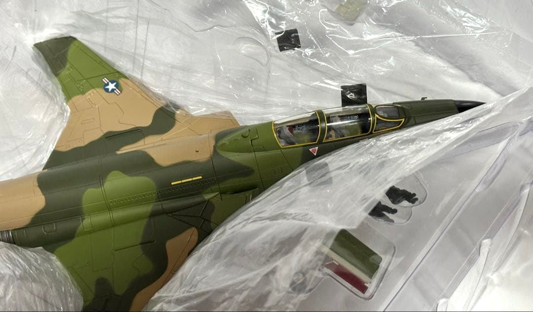 ホビーマスター 1/72 McDonnell RF-101 Voodoo