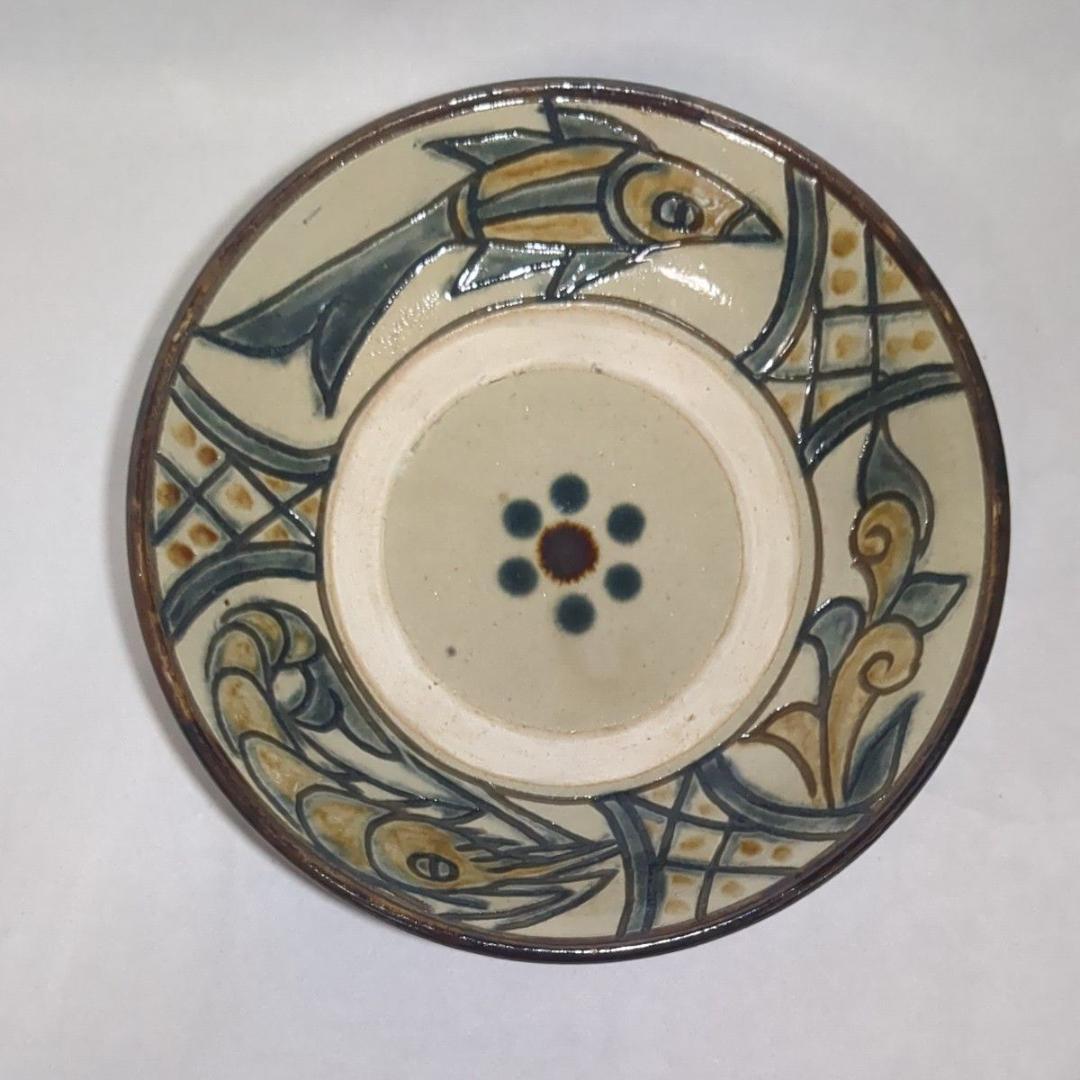 金城敏昭 壺屋焼 やちむん 魚文 海老文 盛鉢 沖縄 琉球 「昭」銘入り 美品