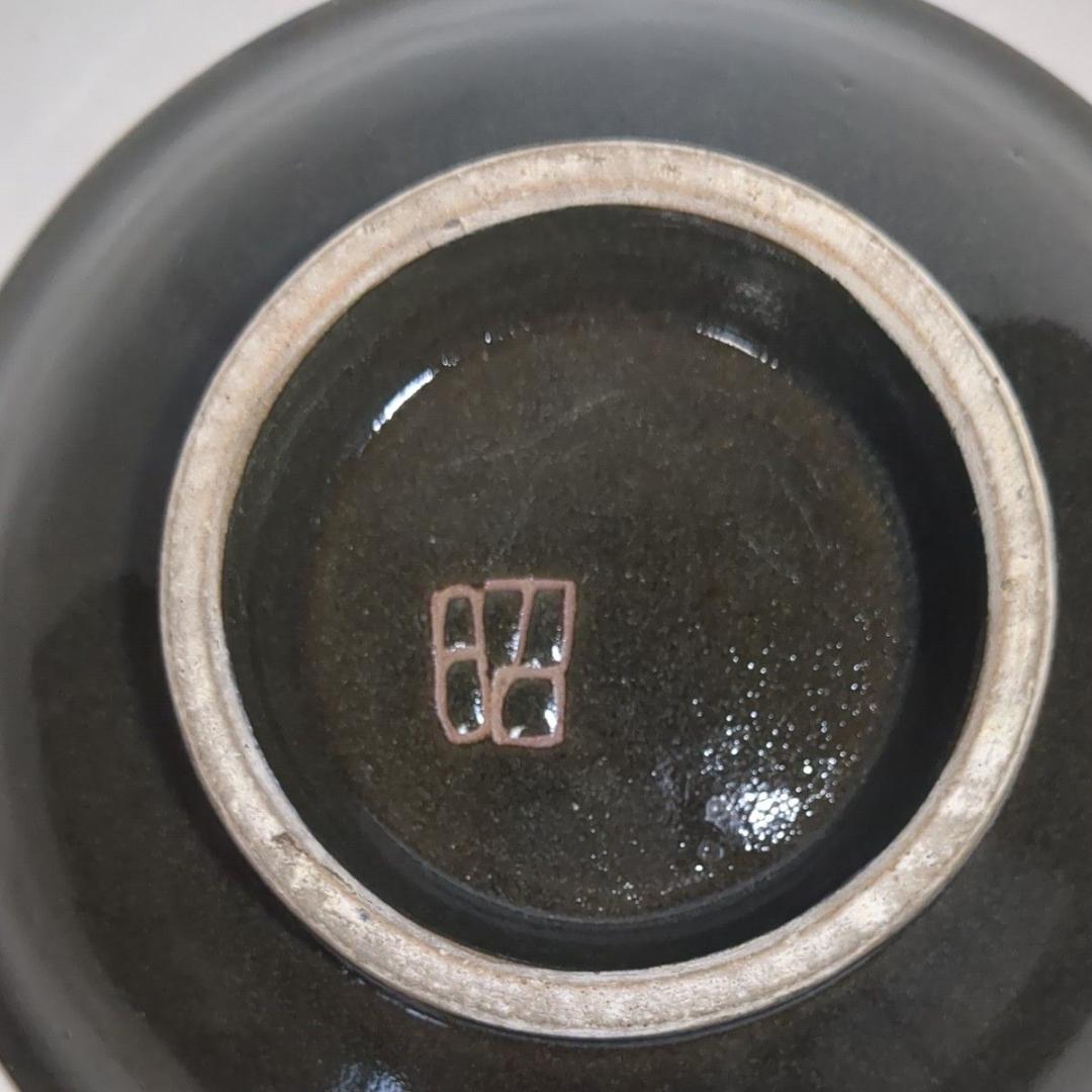 金城敏昭 壺屋焼 やちむん 魚文 海老文 盛鉢 沖縄 琉球 「昭」銘入り 美品