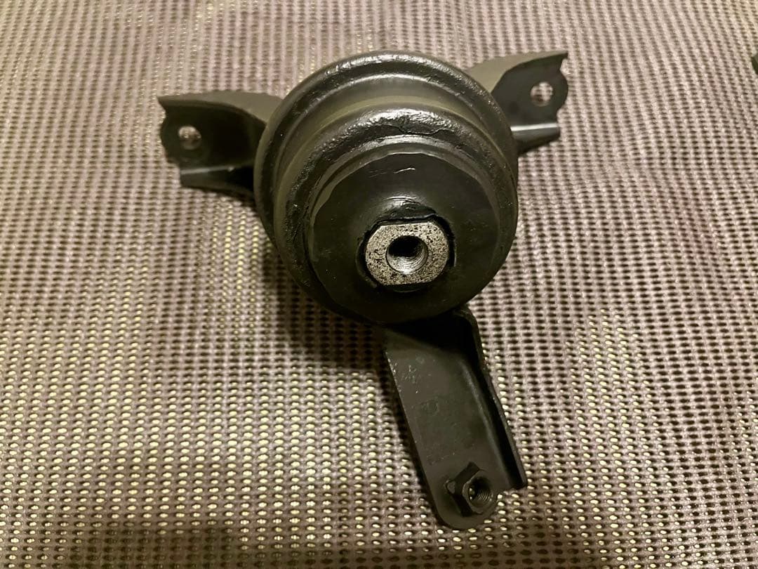 MR-S　テクノプロスピリッツ　強化エンジンマウント 3000km中古