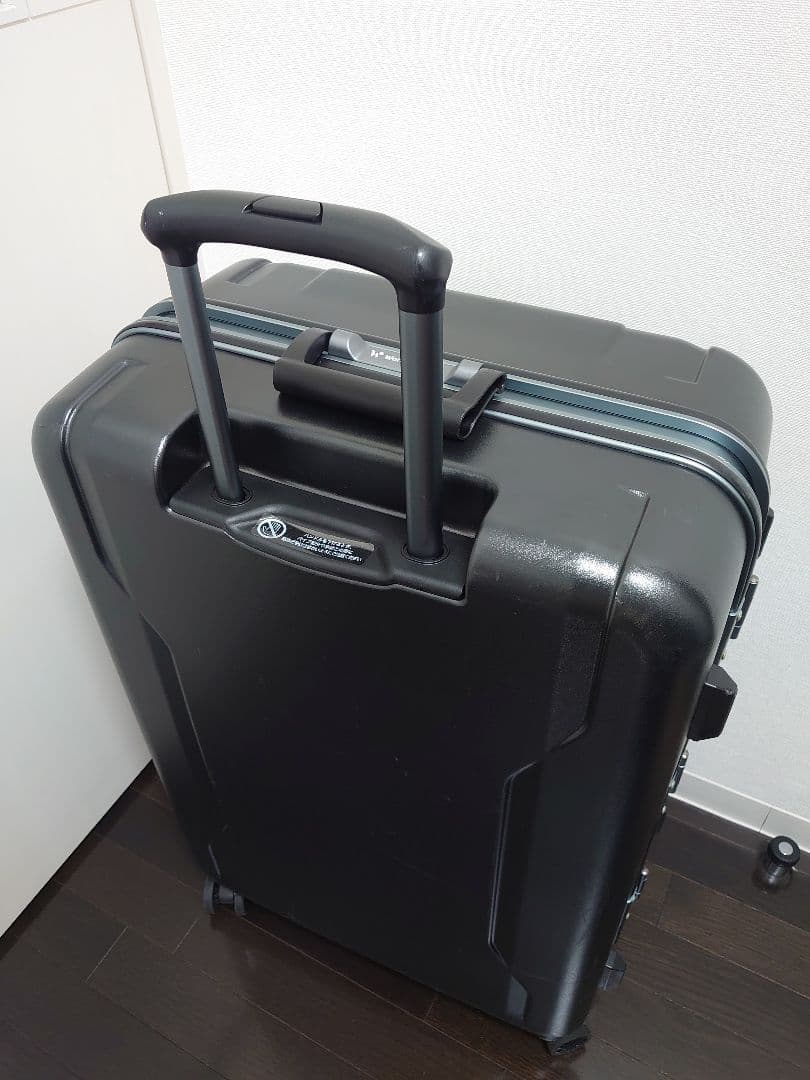 World Traveler 大型スーツケース グレー