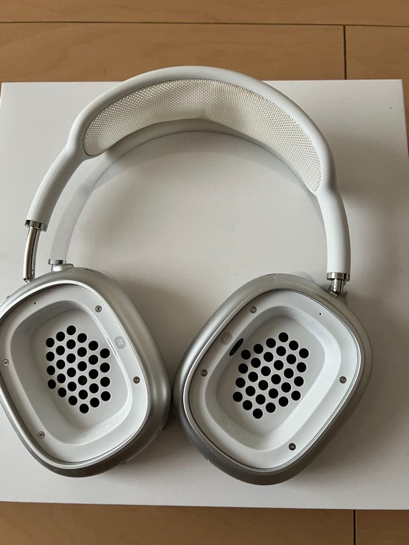 AirPodsMAX シルバー