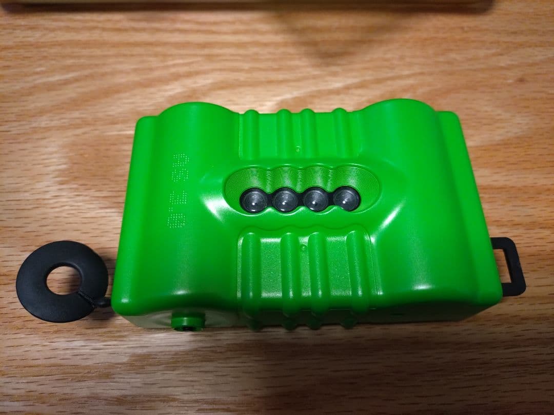 Lomography Supersampler スーパーサンプラー4枚連写