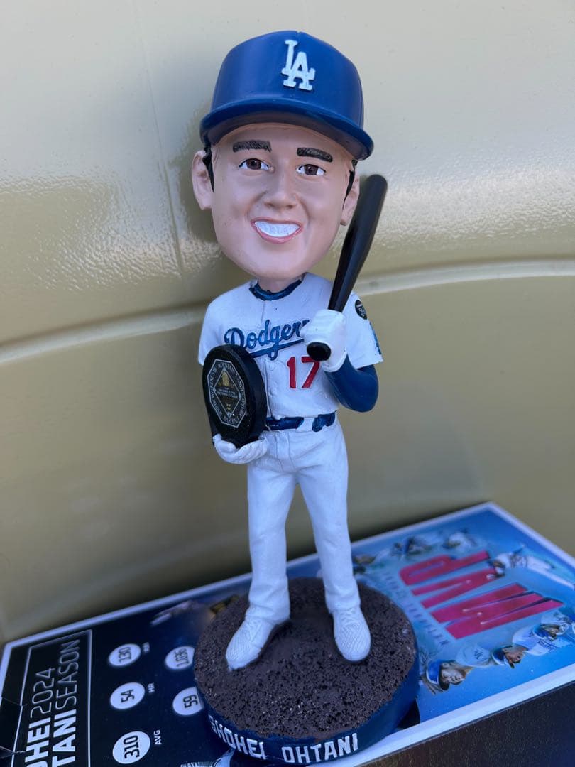 大谷翔平ボブルヘッド(2024年MVP記念) 4月2日球場配布品