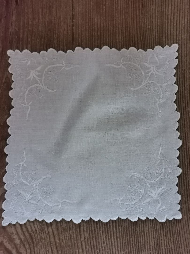 アンティーク フランス オールドローズ ホワイト刺繍 スカラップリネンクロス