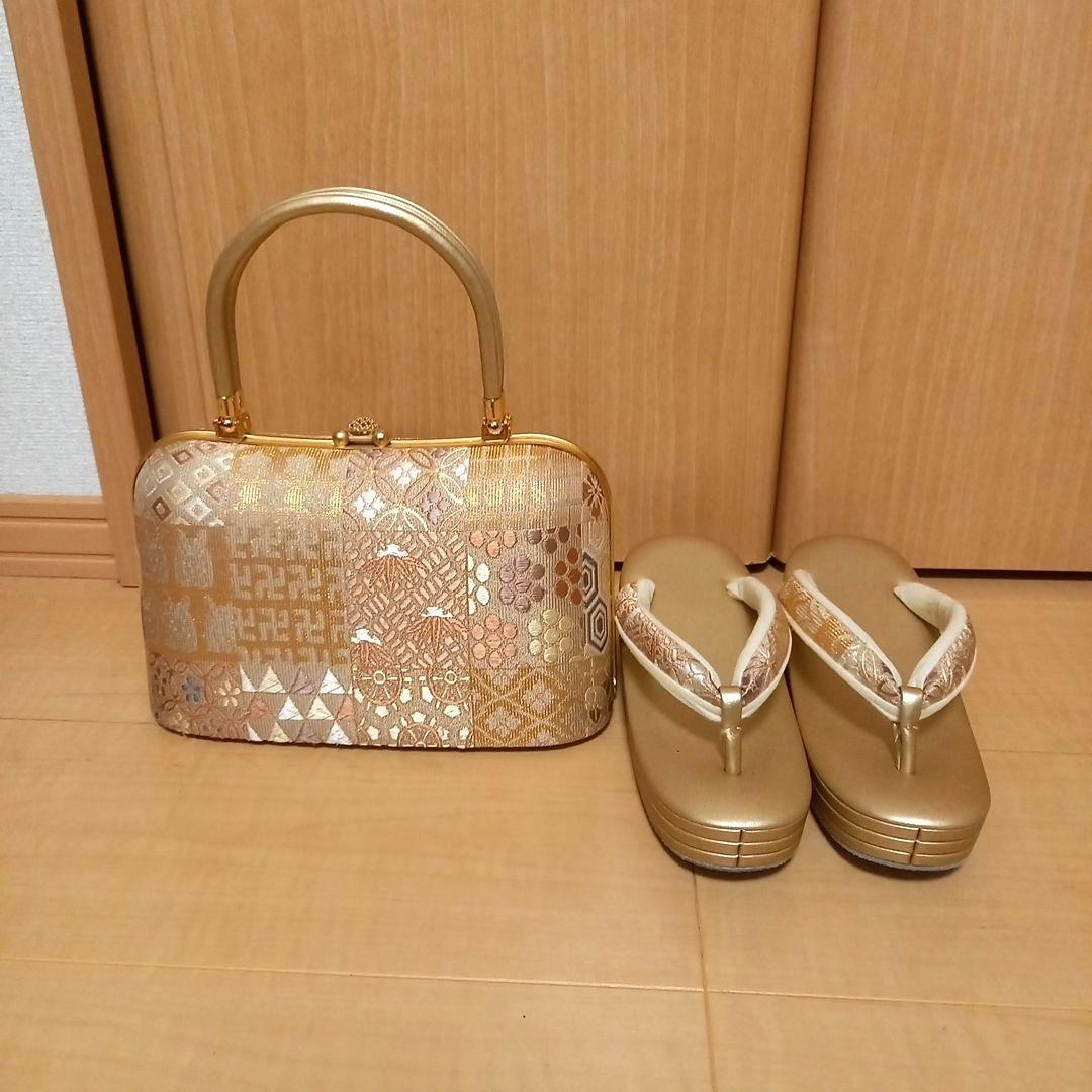和装ハンドバッグと金色の草履セット 成人式　　入学式　結婚式