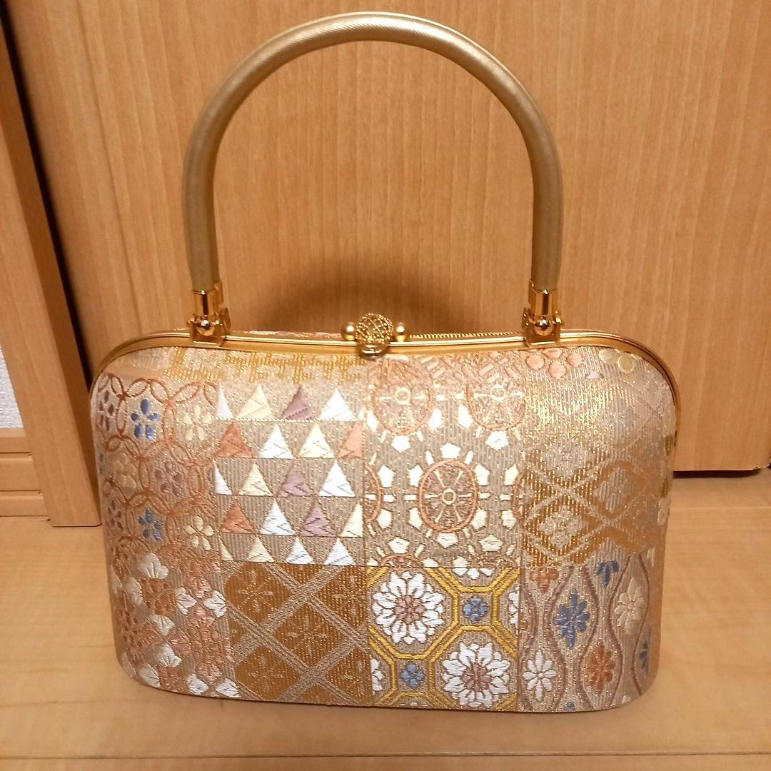 和装ハンドバッグと金色の草履セット 成人式　　入学式　結婚式