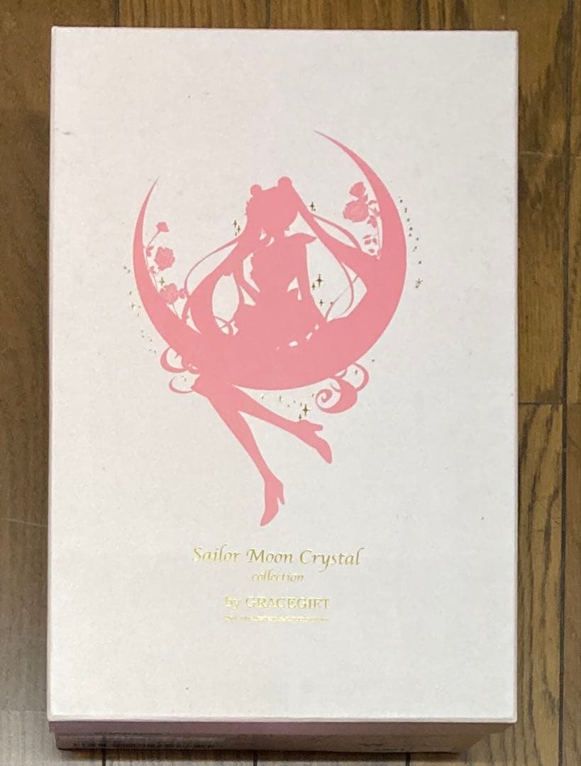 2511 セーラームーン　リボンクリスタルブローチグレイスギフト　スニーカー