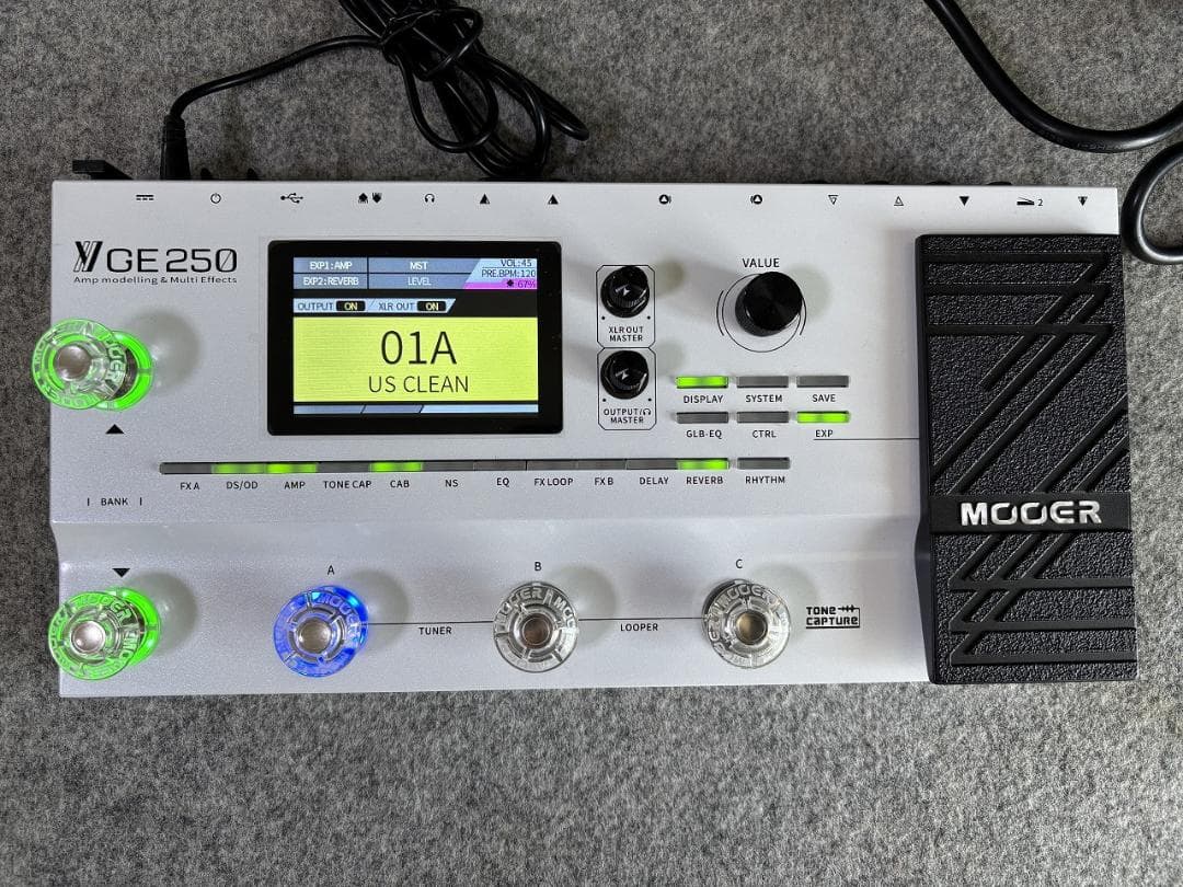 【ほぼ新品】Mooer GE250 箱、マニュアル、その他ケーブル付属