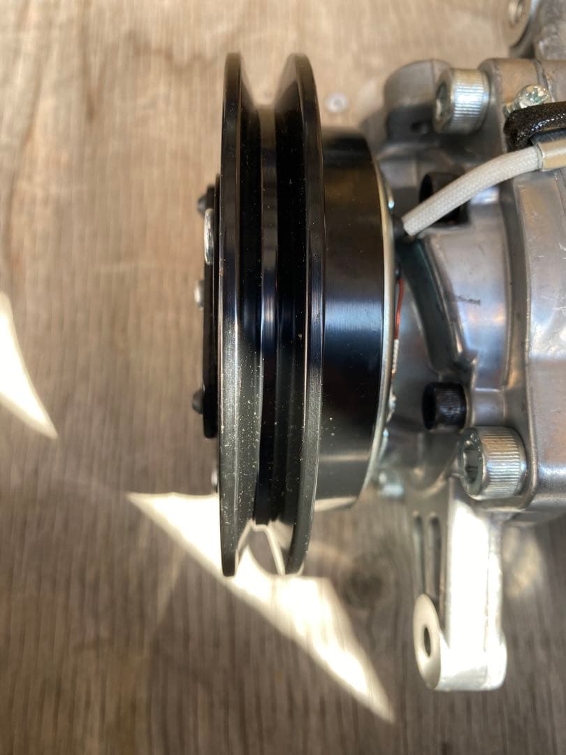 スズキ　キャリイ　エアコンコンプレッサー ACコンプレッサー 社外品